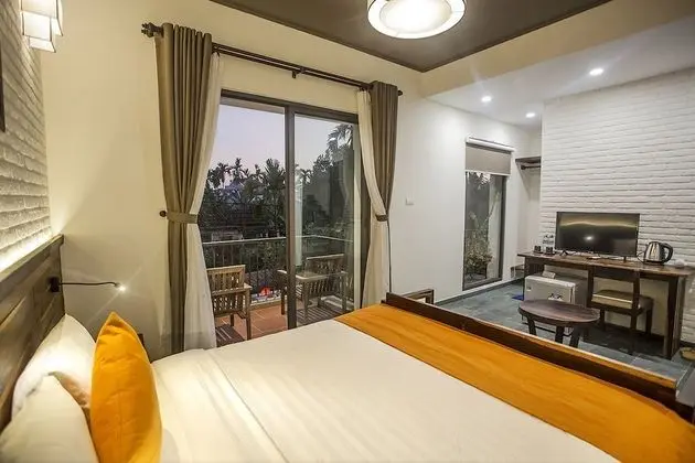 Deluxe Tek Büyük Yataklı Oda, 1 Yatak Odası, Balkon, Şehir Manzaralı