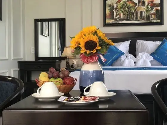 Superior Tek Büyük veya İki Ayrı Yataklı Oda, Nehir Manzaralı