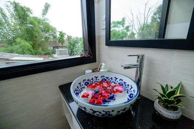 Romantic Tek Büyük Yataklı Oda, 1 Büyük (Queen) Boy Yatak, Balkon, Havuz Manzaralı