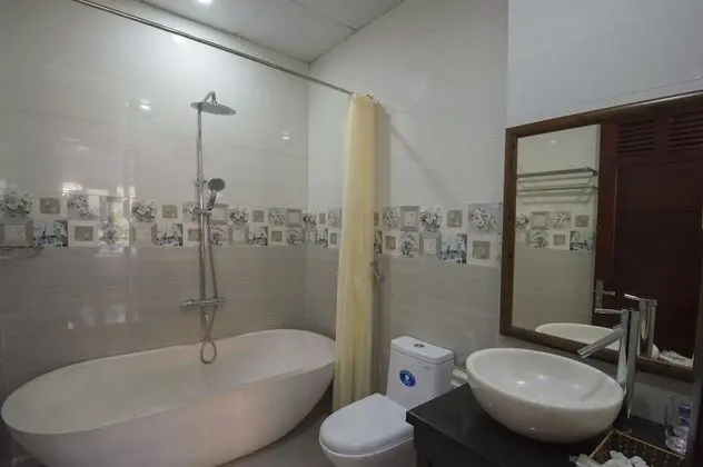 Luxury Tek Büyük Yataklı Oda, Bahçe Manzaralı