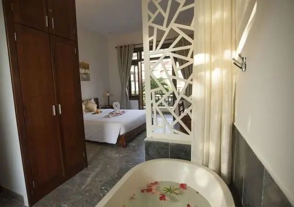 Deluxe Tek Büyük veya İki Ayrı Yataklı Oda, Bahçe Manzaralı (High - End)