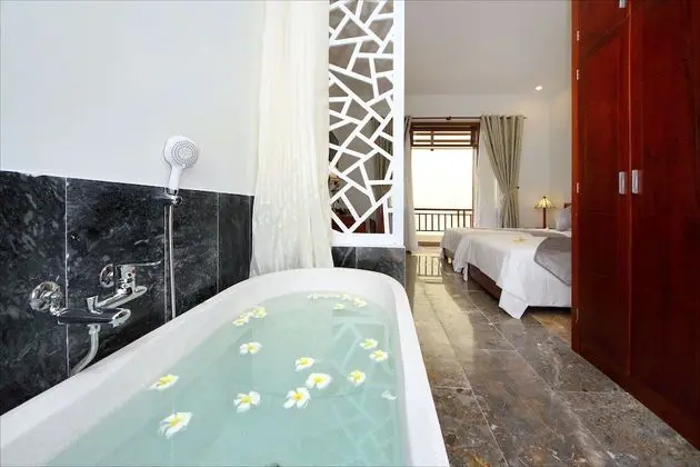 Deluxe Tek Büyük veya İki Ayrı Yataklı Oda, Bahçe Manzaralı (High - End)