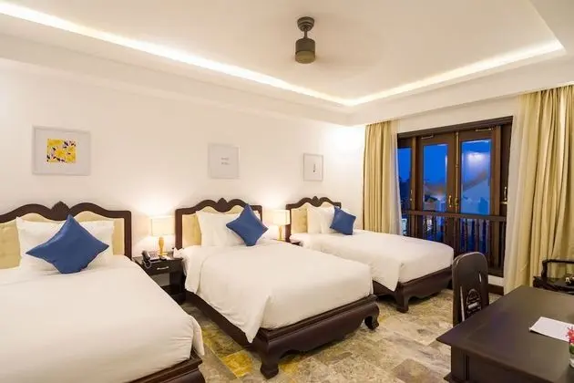Deluxe Üç Kişilik Oda