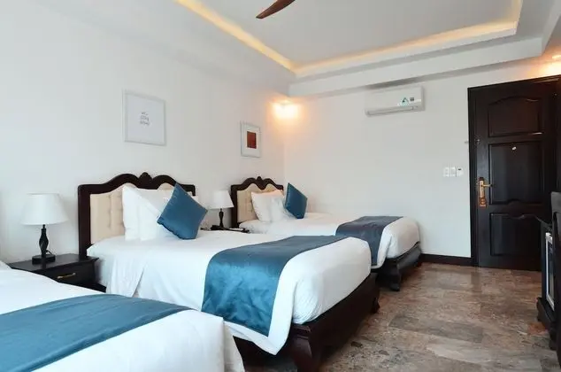 Deluxe Üç Kişilik Oda