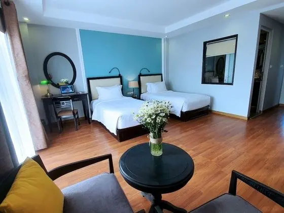 Junior İki Ayrı Yataklı Oda, Balkon, Şehir Manzaralı