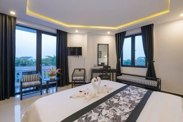 Deluxe Tek Büyük Yataklı Oda, Balkon (Grand)