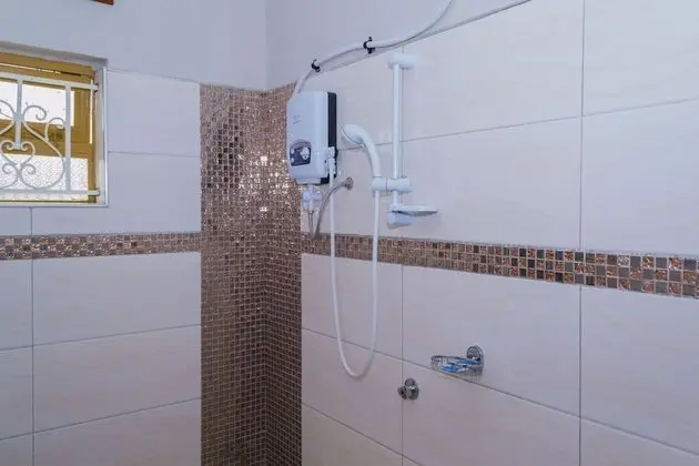 Business Tek Büyük Yataklı Oda