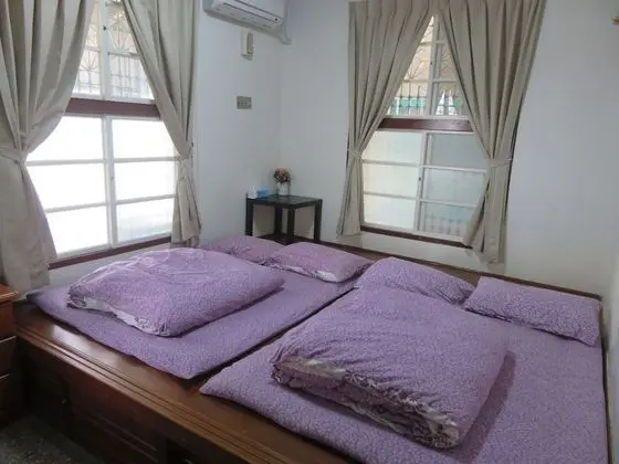 Traditional Üç Kişilik Oda, Ortak Banyo
