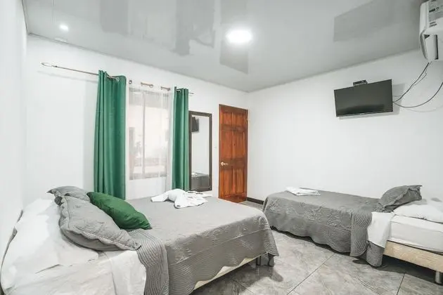 Standard Üç Kişilik Oda, Sigara İçilmez, Banyolu/Duşlu