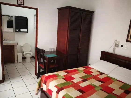 Tek Büyük Yataklı Oda, 1 Çift Kişilik Yatak, Sigara İçilmez