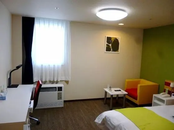 Standard Tek Kişilik Oda, Sigara İçilebilir