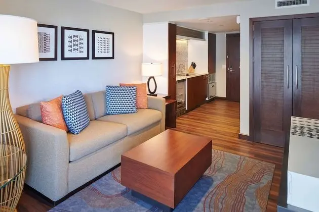 Premier Süit, 1 Yatak Odası, Engellilere Uygun, Sigara İçilmez (2 Double Beds, Hearing)