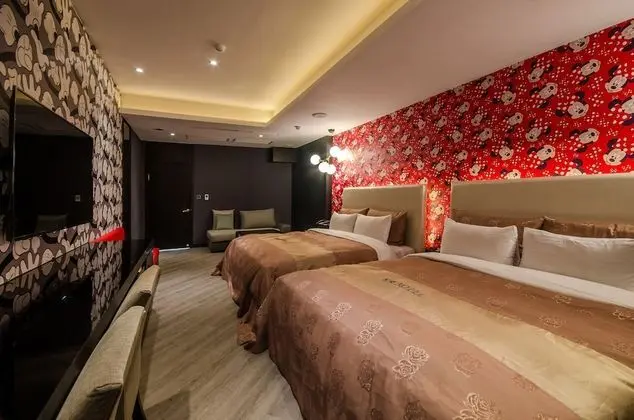 Business Dört Kişilik Oda, 2 Büyük (Queen) Boy Yatak, Sigara İçilmez