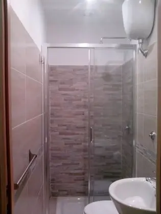 Üç Kişilik Oda
