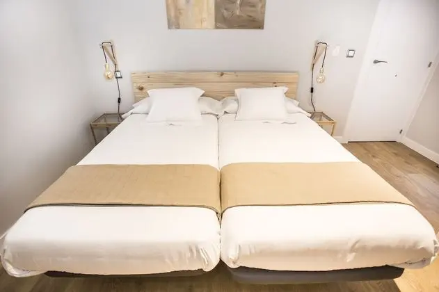 İki Ayrı Yataklı Oda (Interior)