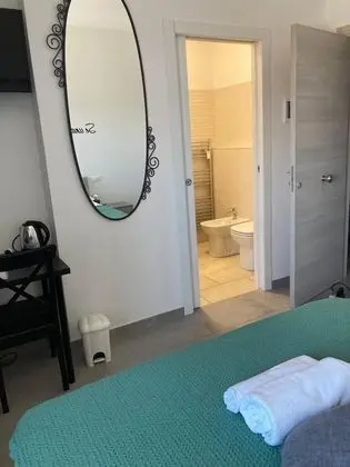 Tek Büyük Yataklı Oda (CAMERA 3)