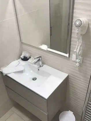Tek Büyük Yataklı Oda (CAMERA 3)