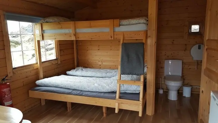 Kulübe (Private WC, shared showers)