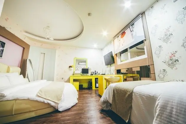 Deluxe İki Ayrı Yataklı Oda