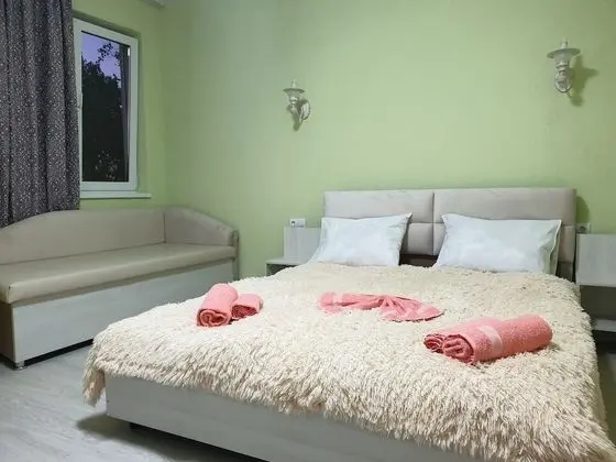 Üç Kişilik Oda