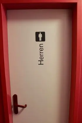 Dört Kişilik Oda, Ortak Banyo