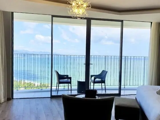Grand Süit, Sıcak Su Havuzu, Deniz Manzaralı