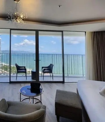 Grand Süit, Sıcak Su Havuzu, Deniz Manzaralı