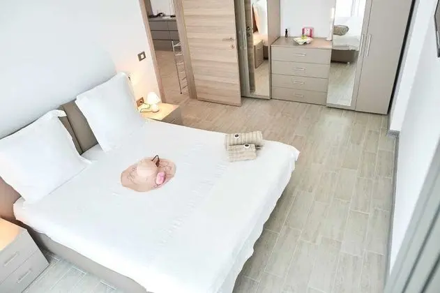 Apartment Holiday 2