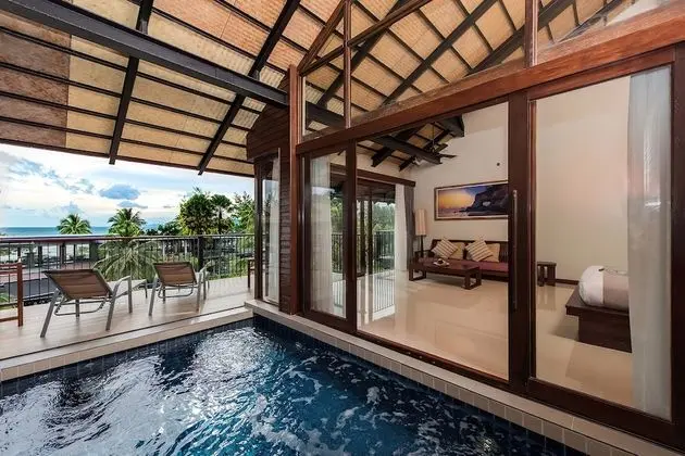 Penthouse Pool Suite