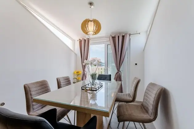 Apart Daire, Deniz Manzaralı