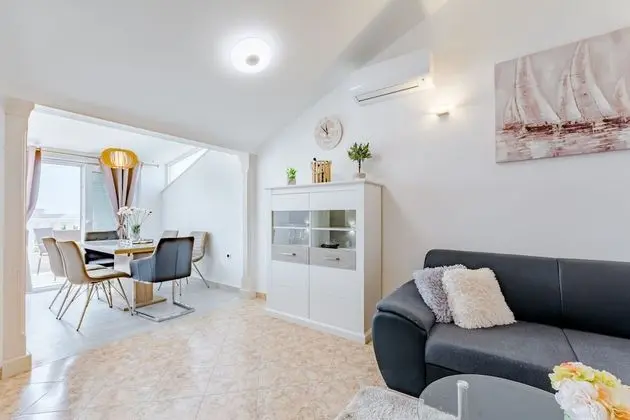 Apart Daire, Deniz Manzaralı