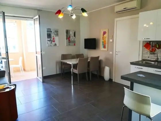 Ev, 2 Yatak Odası, Balkon