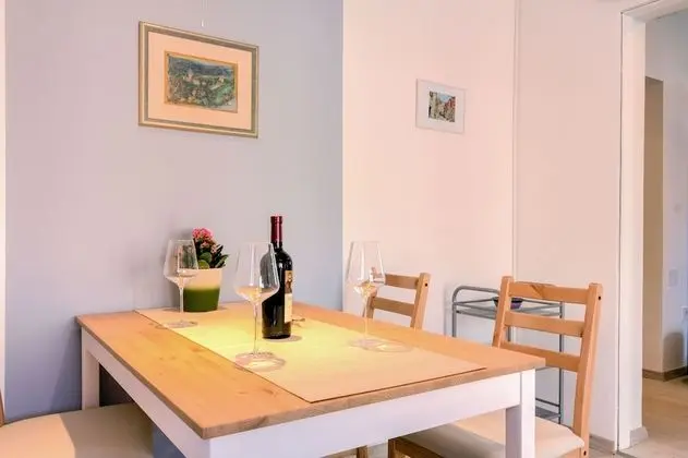 Design Apart Daire, 2 Yatak Odası, Balkon, Avlu