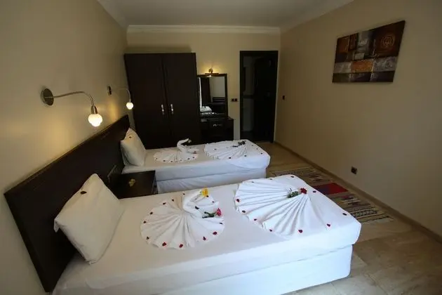 Standard Tek Büyük veya İki Ayrı Yataklı Oda