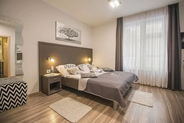 Comfort Tek Büyük Yataklı Oda