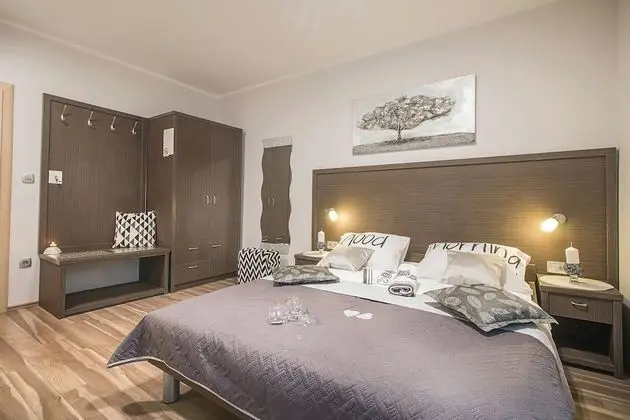 Comfort Tek Büyük Yataklı Oda