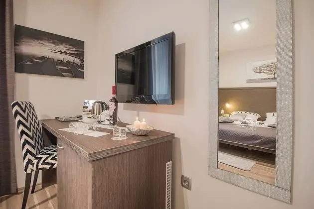 Comfort Tek Büyük Yataklı Oda