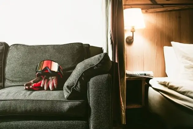 Spacious Classic Lake View