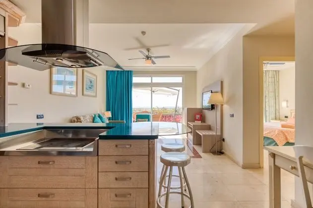 Deluxe Apart Daire, 1 Yatak Odası, Balkon, Plaj Manzaralı
