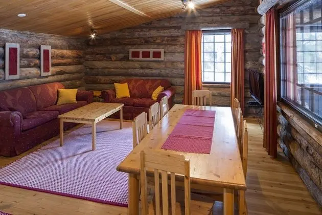 Odada yemek servisi