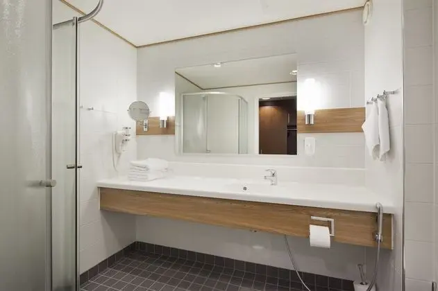 Family Tek Büyük veya İki Ayrı Yataklı Oda