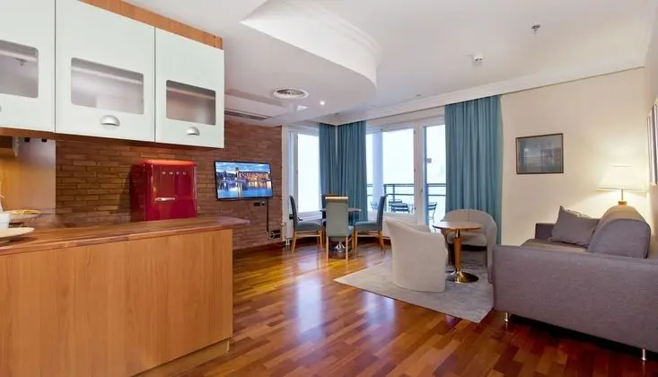 Suite, Balcony, Sauna (Annex Building)