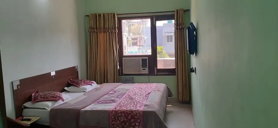 Super Deluxe Room