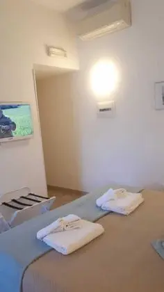 Tek Büyük veya İki Ayrı Yataklı Oda, Bahçe Manzaralı