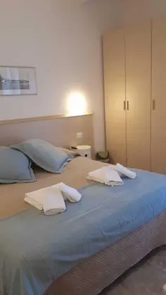 Tek Büyük veya İki Ayrı Yataklı Oda, Bahçe Manzaralı