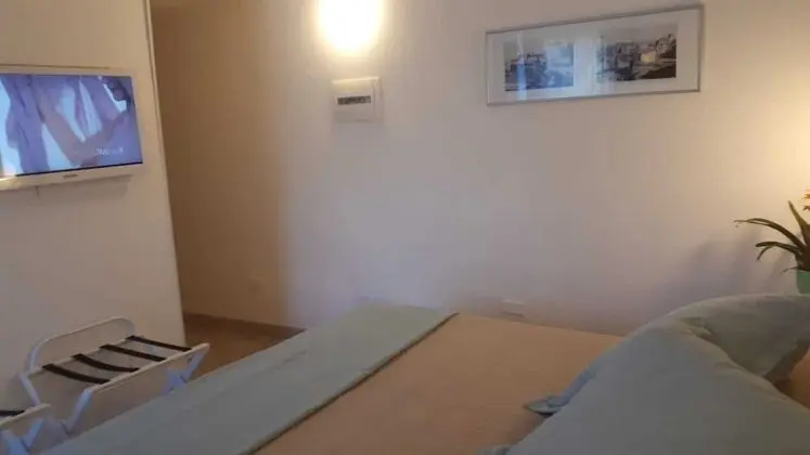 Tek Büyük veya İki Ayrı Yataklı Oda, Bahçe Manzaralı