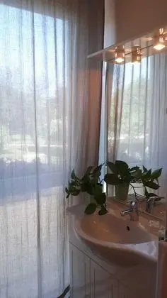 Tek Büyük veya İki Ayrı Yataklı Oda, Bahçe Manzaralı