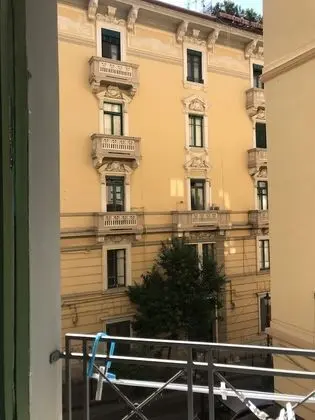 Tek Büyük Yataklı Oda, Balkon