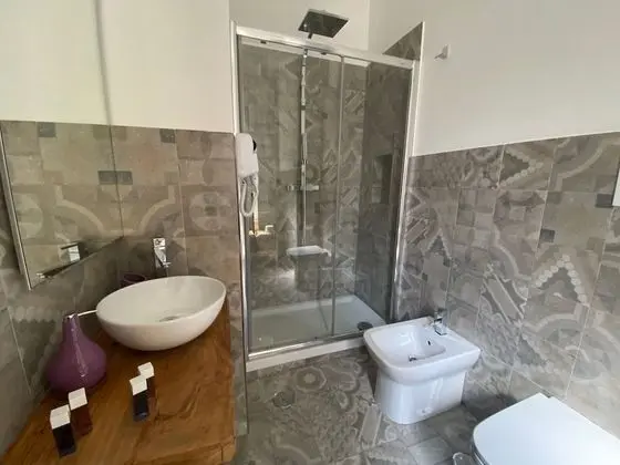 Tek Büyük Yataklı Oda, Balkon