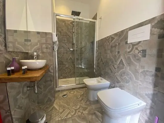 Tek Büyük Yataklı Oda, Balkon